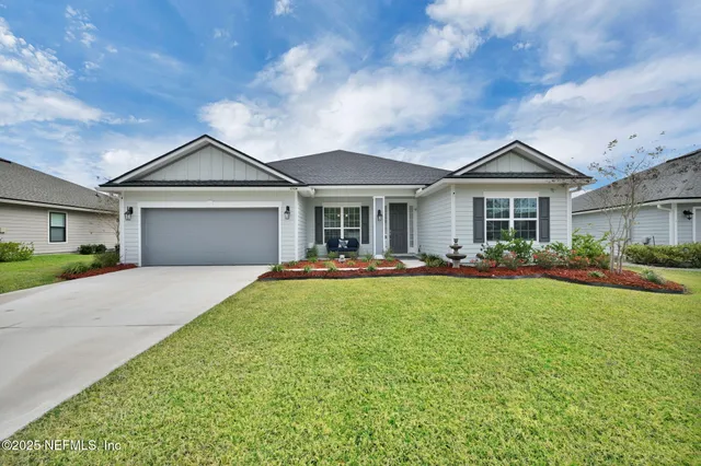 $469,900 | 1724 Austin Lk Way, Middleburg, FL 32068