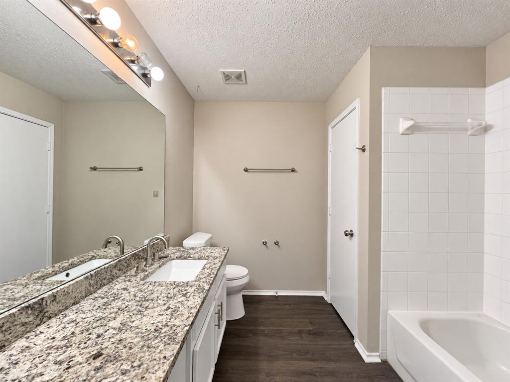 4604 Cool Ridge Court Fort Worth, TX 76133 - Photo 14 of 22 Gallery Image 14