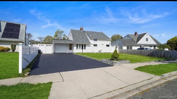 $799,999 | 63 Blacksmith Road, Levittown, NY 11756