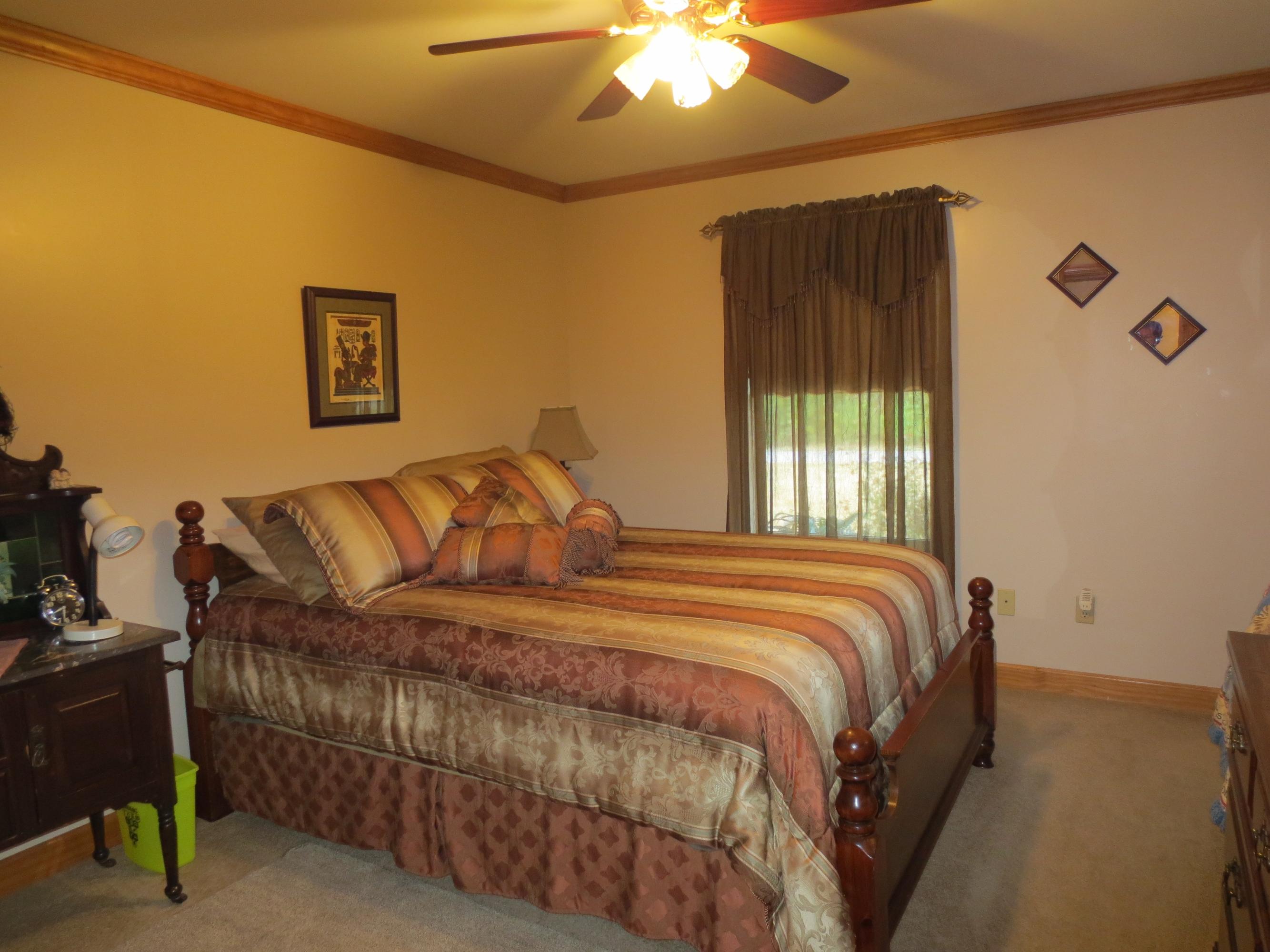 140 County Road 137 Riceville, TN 37370 - Photo 22 of 31 IMG_0812 - Copy