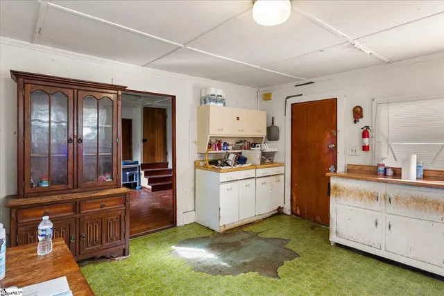 $1,643,000 | 737 State Rd S-30-309, Laurens, SC 29360