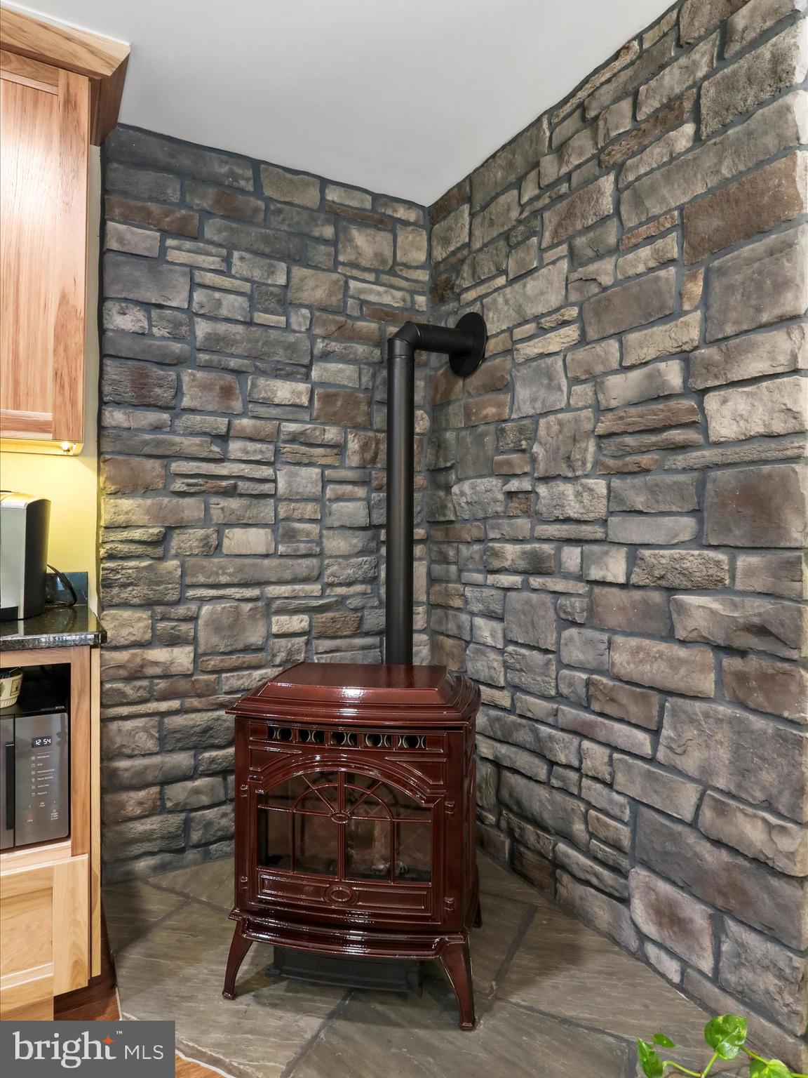 3953 West Weaver Road Greencastle, PA 17225 - Photo 11 of 61 Pellet stove #1