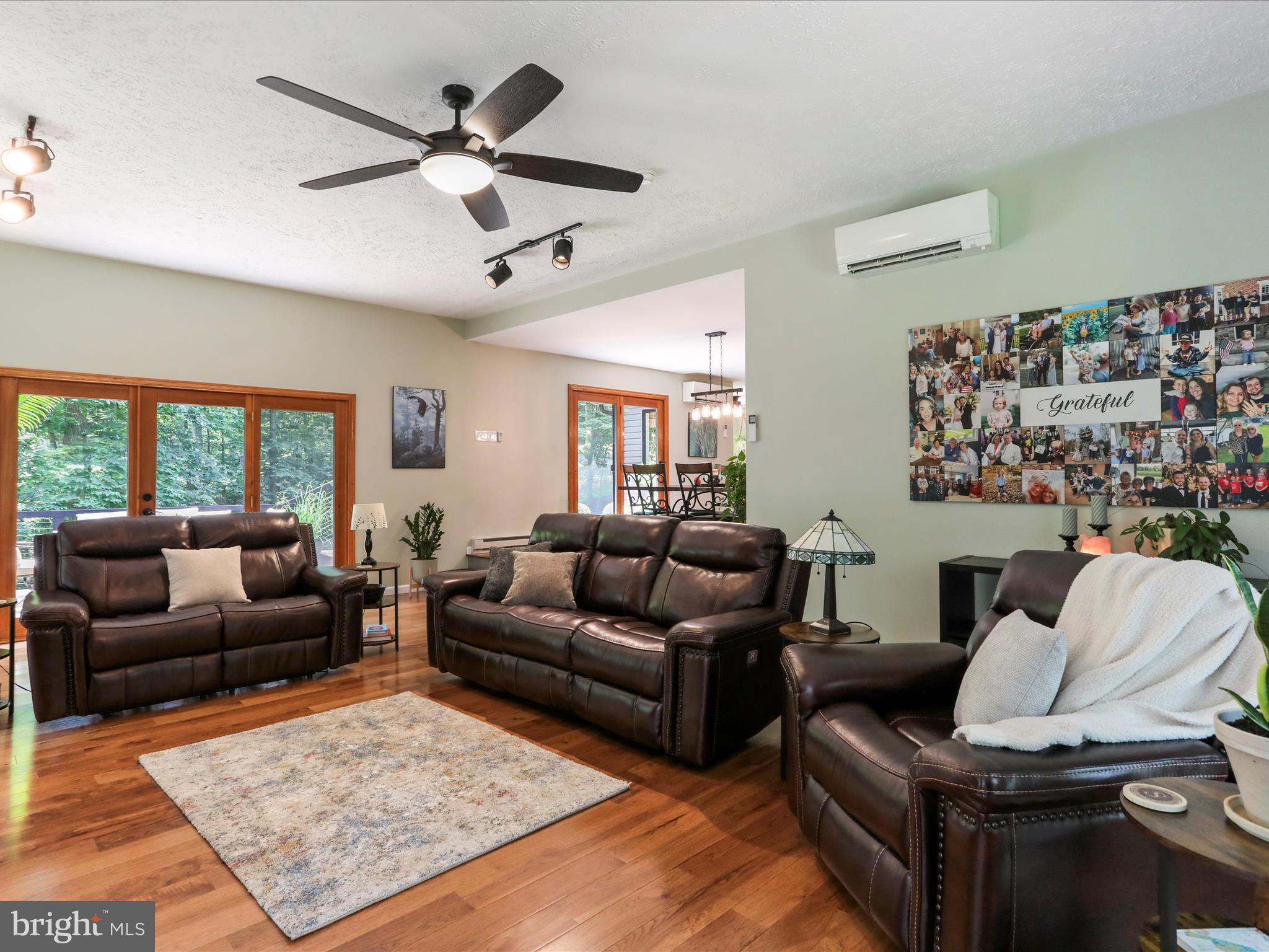 3953 West Weaver Road Greencastle, PA 17225 - Photo 19 of 61 Livingroom