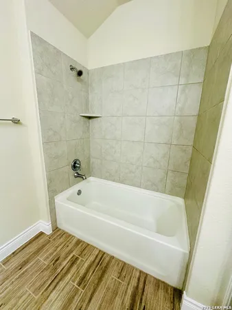 $2,495 | 7711 Cottonwood, Boerne, TX 78015