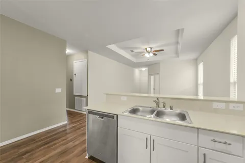 $295,000 | 2614 Summer Lane, Missouri City, TX 77489