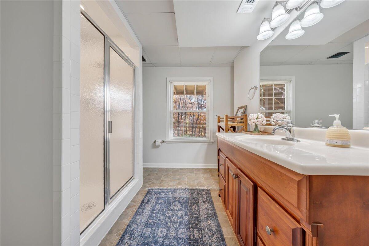 5129 Falcon Ridge Road Roanoke, VA 24018 - Photo 50 of 72 Bath lower level