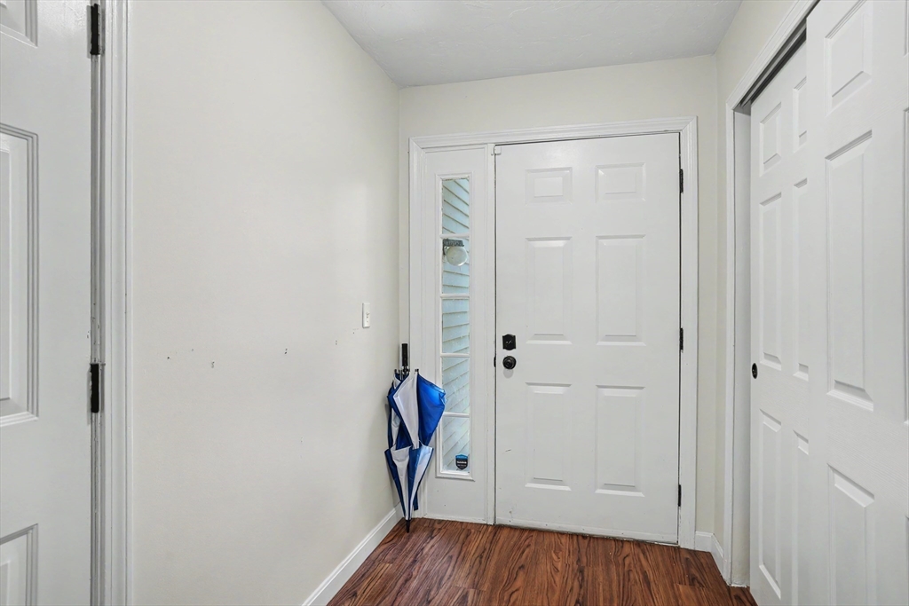 113 Ridgefield Circle, Unit C Clinton, MA 01510 - Photo 2 of 30