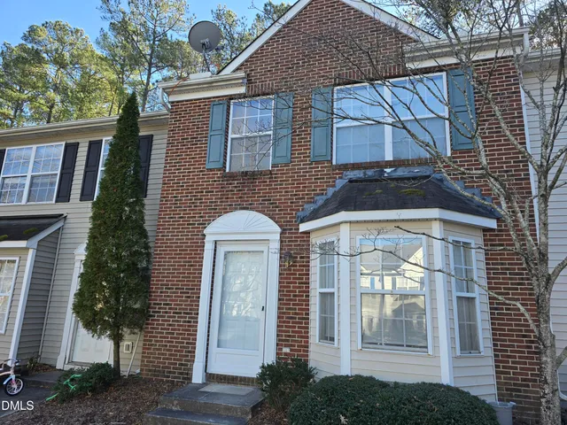 $1,800 | 217 Climbing Ivy Court, Cary, NC 27511
