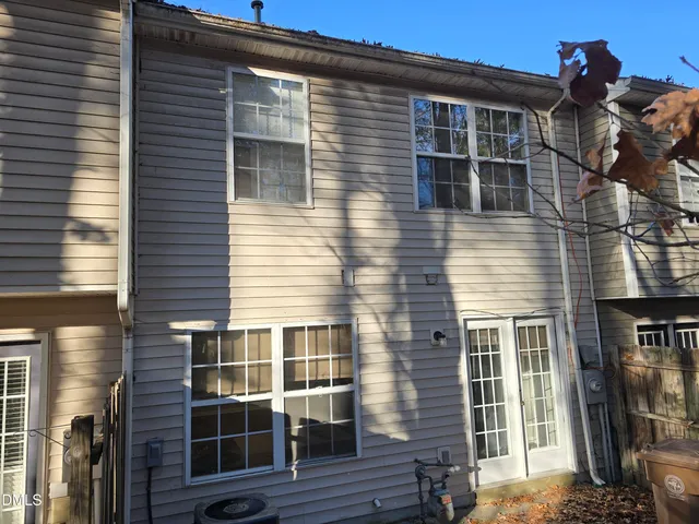 $1,800 | 217 Climbing Ivy Court, Cary, NC 27511