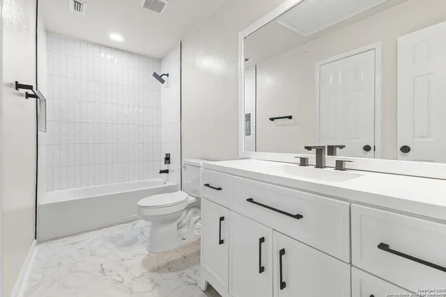 $348,000 | 3727 Columbia Drive, Cibolo, TX 78108