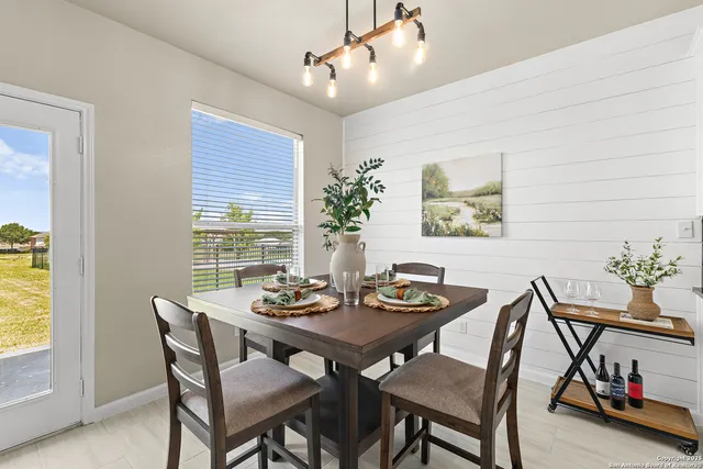 $348,000 | 3727 Columbia Drive, Cibolo, TX 78108