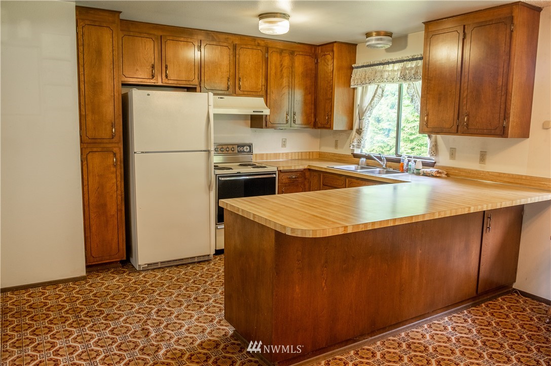 1582 Harksell Road Ferndale, WA 98248 - Photo 4 of 24