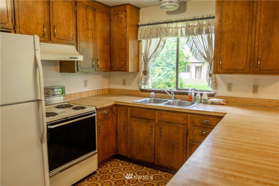 1582 Harksell Road Ferndale, WA 98248 - Photo 5 of 24