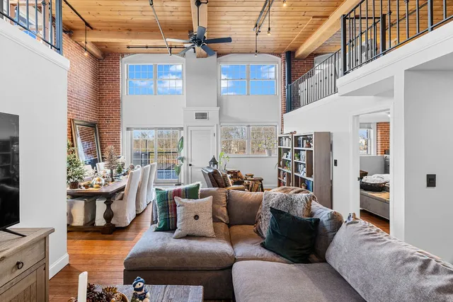 $519,900 | 1 Tupperware Drive, Unit 221, North Smithfield, RI 02896