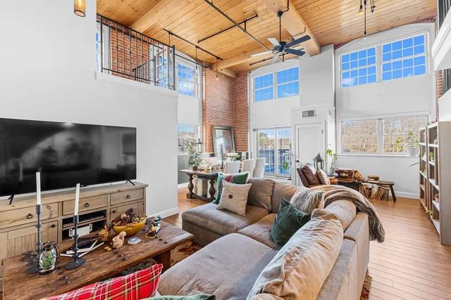 $519,900 | 1 Tupperware Drive, Unit 221, North Smithfield, RI 02896