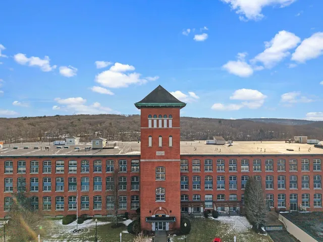 $519,900 | 1 Tupperware Drive, Unit 221, North Smithfield, RI 02896