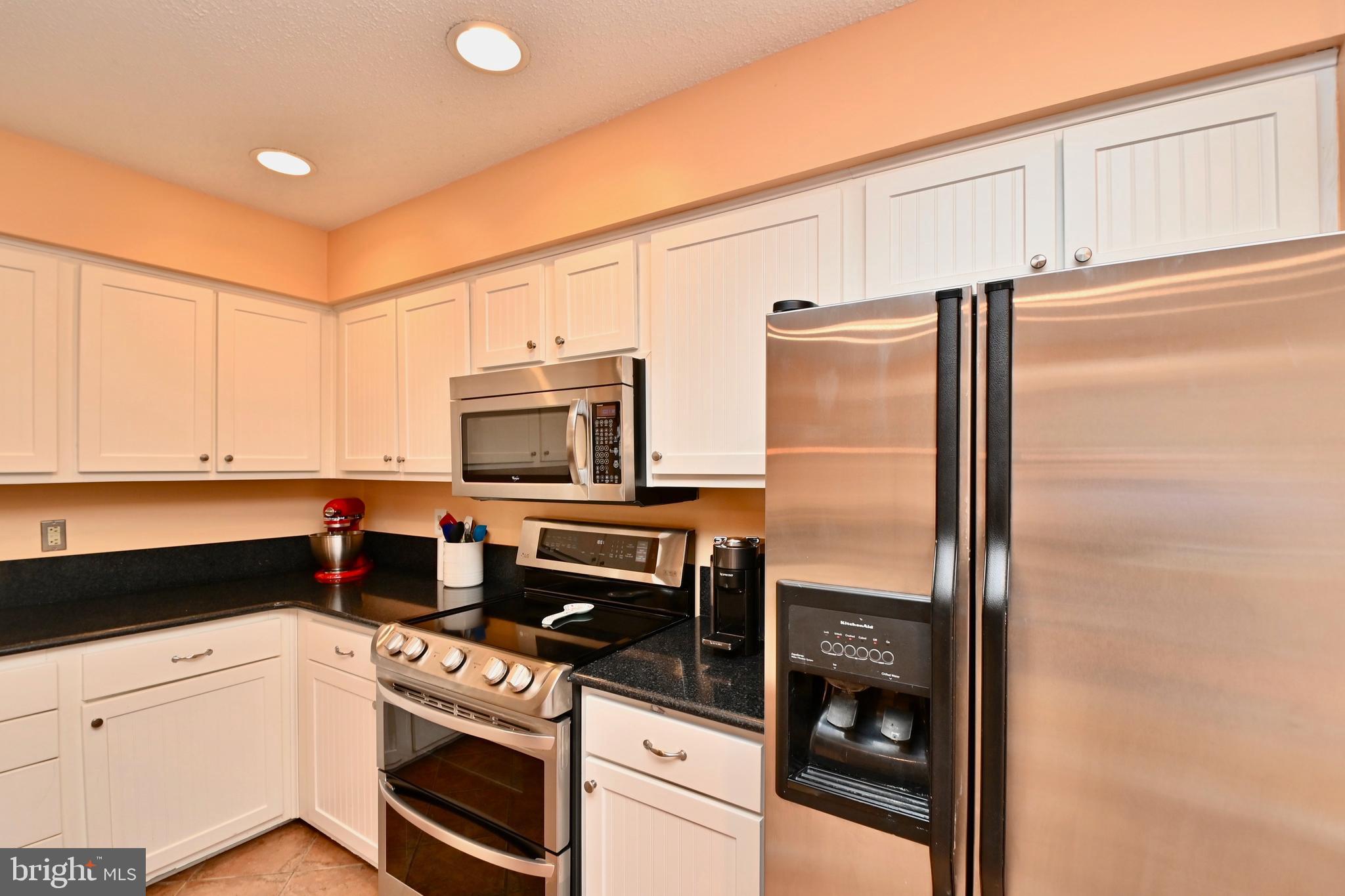 1449 Newport Spring Court Reston, VA 20194 - Photo 11 of 48 Kitchen