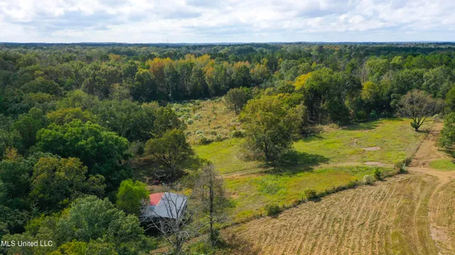 $139,000 | 884 B Robinson Springs Road, Flora, MS 39071