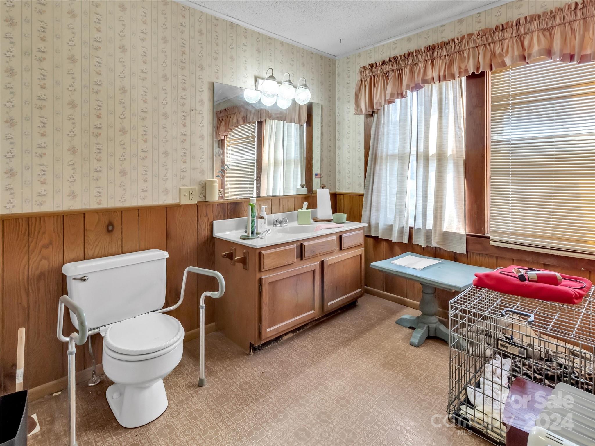 3818 Liner Creek Road Clyde, NC 28721 - Photo 13 of 39 Gallery Image 13