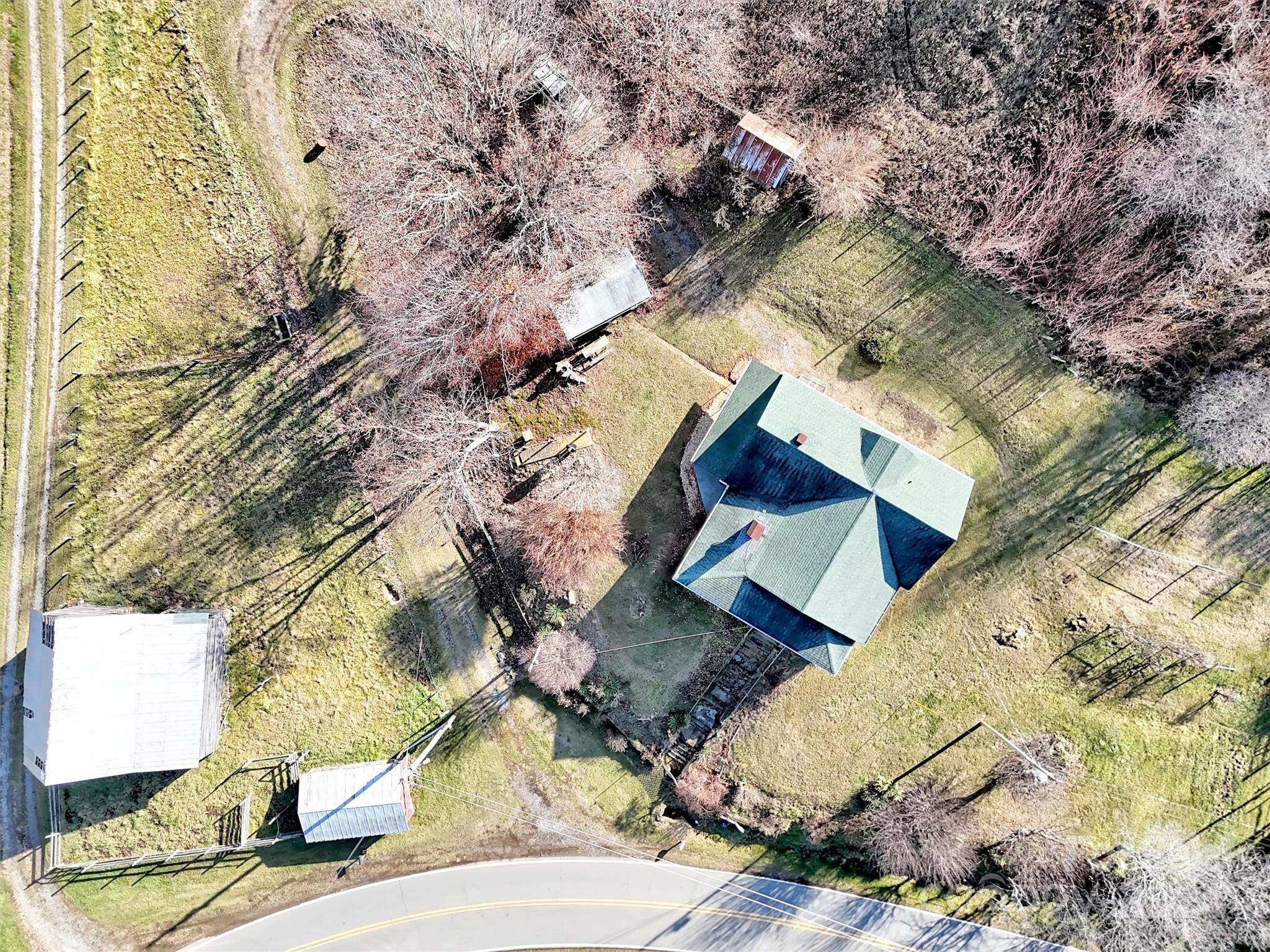 3818 Liner Creek Road Clyde, NC 28721 - Photo 26 of 39 Gallery Image 26