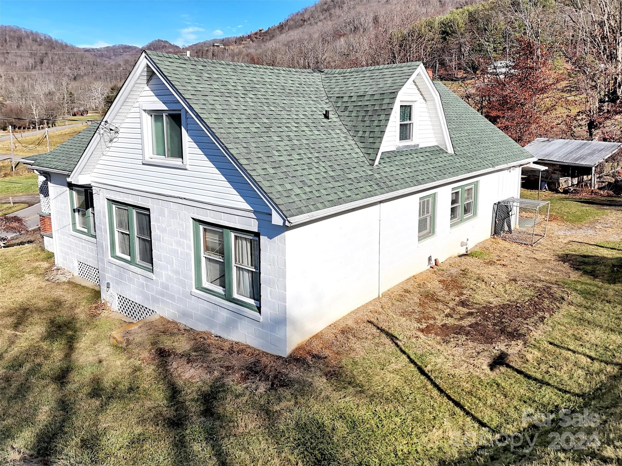3818 Liner Creek Road Clyde, NC 28721 - Photo 28 of 39 Gallery Image 28