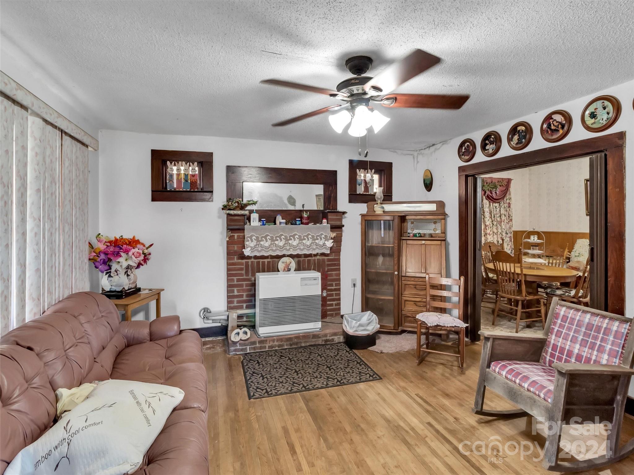 3818 Liner Creek Road Clyde, NC 28721 - Photo 5 of 39 Gallery Image 5