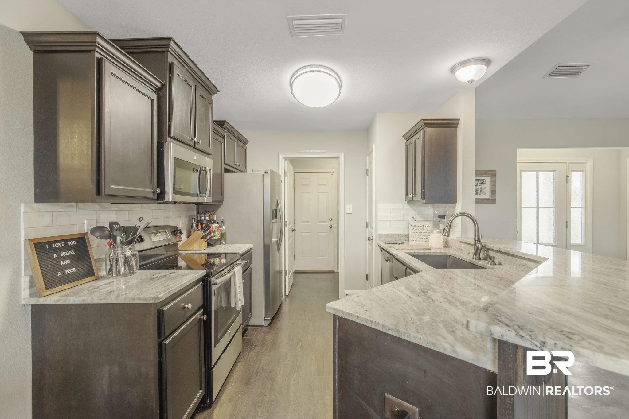 15648 Medway Court Foley, AL 36535 - Photo 11 of 35 Kitchen