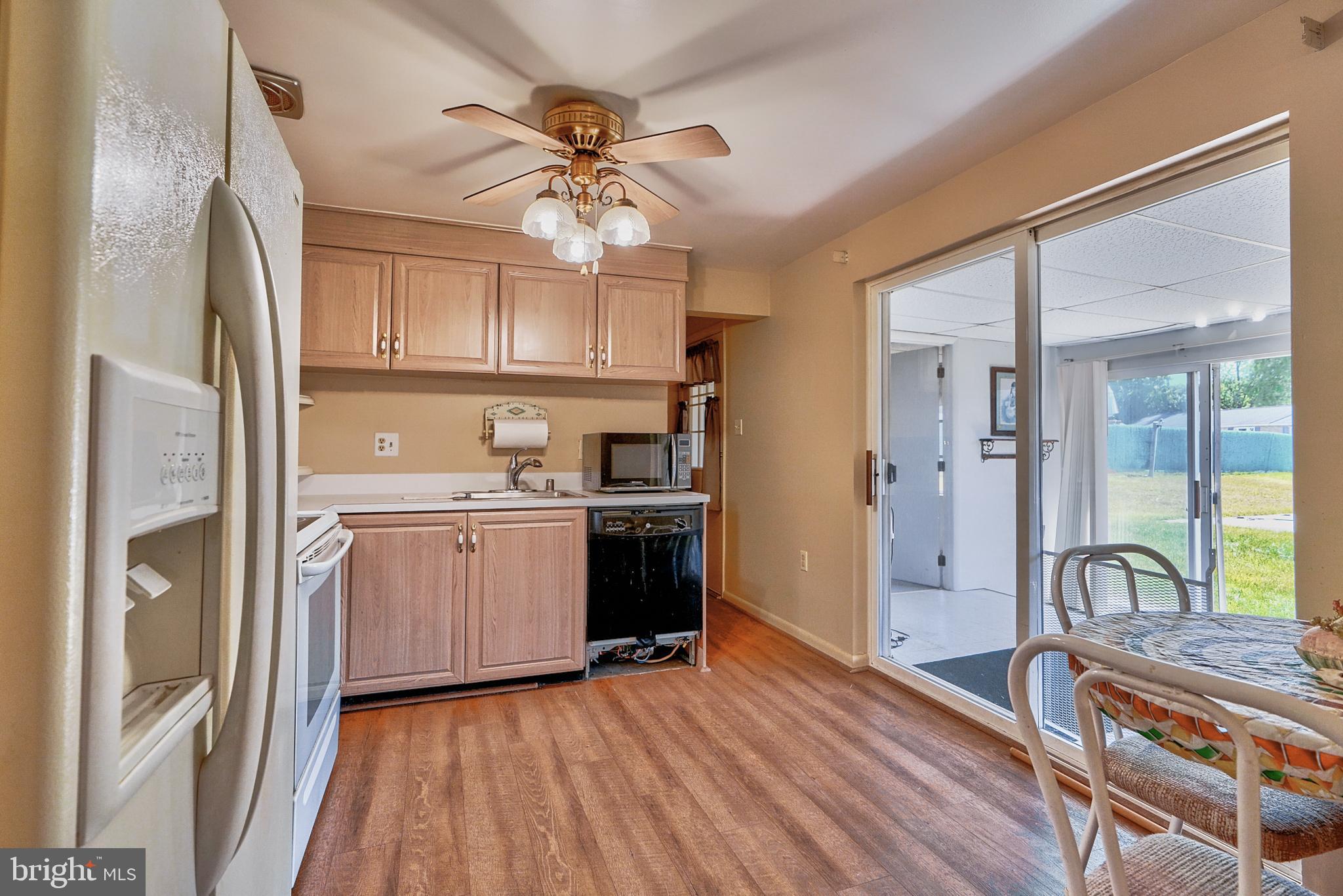 2505 Eugene Avenue Sparrows Point, MD 21219 - Photo 16 of 54 KITCHEN