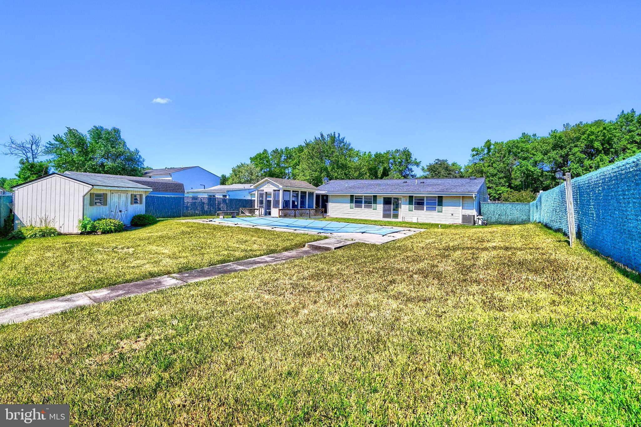 2505 Eugene Avenue Sparrows Point, MD 21219 - Photo 2 of 54 3BD/2BA w/FAM RM, SUNRM,POOL,CRAB SHANTY & MORE!!!