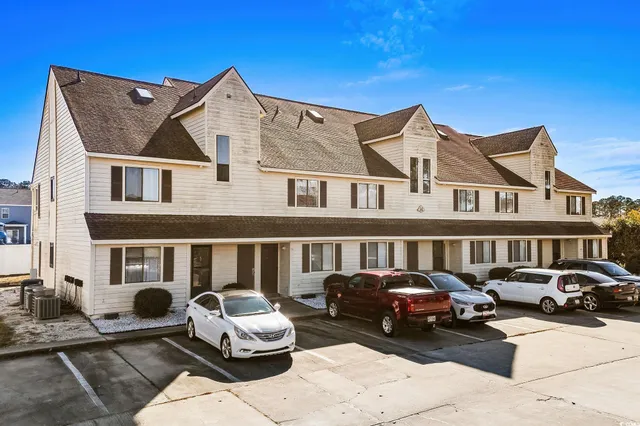 $109,900 | 510 Fairwood Lakes Drive, Unit 14C, Myrtle Beach, SC 29588