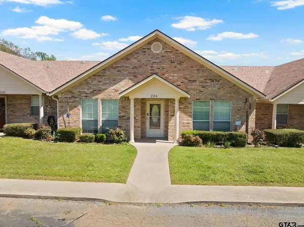 $250,000 | 204 Pvt Road, Mount Pleasant, TX 75455
