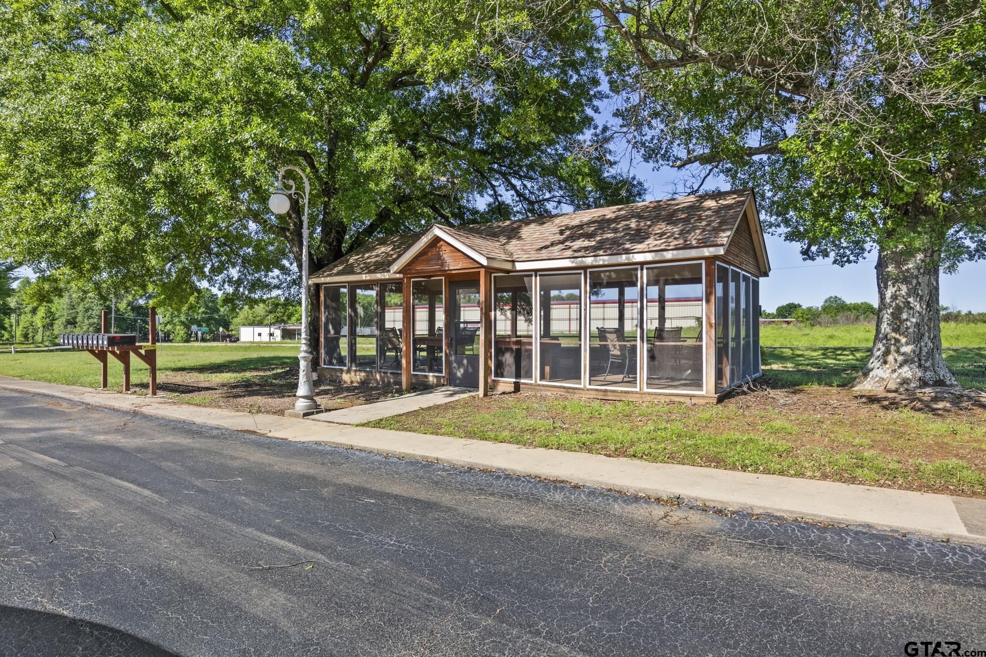 204 Pvt Road Mount Pleasant, TX 75455 - Photo 22 of 25