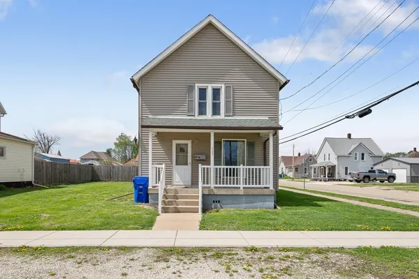 $49,000 | 825 North Burr Street, Kewanee, IL 61443