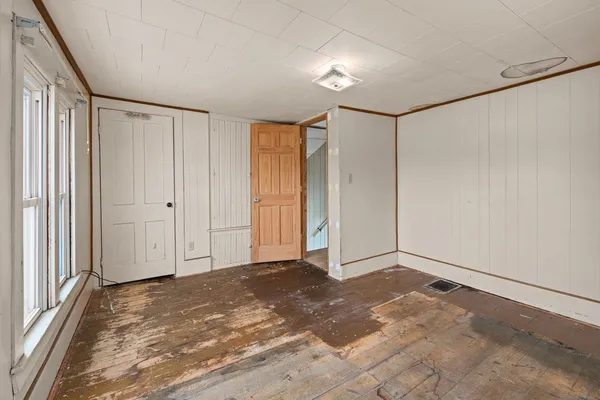 $49,000 | 825 North Burr Street, Kewanee, IL 61443