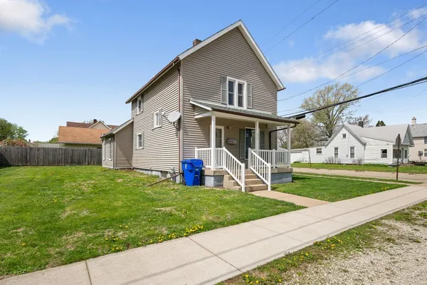 $49,000 | 825 North Burr Street, Kewanee, IL 61443