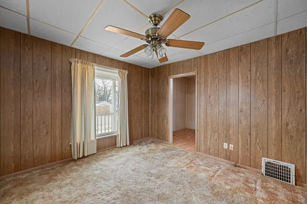 $49,000 | 825 North Burr Street, Kewanee, IL 61443