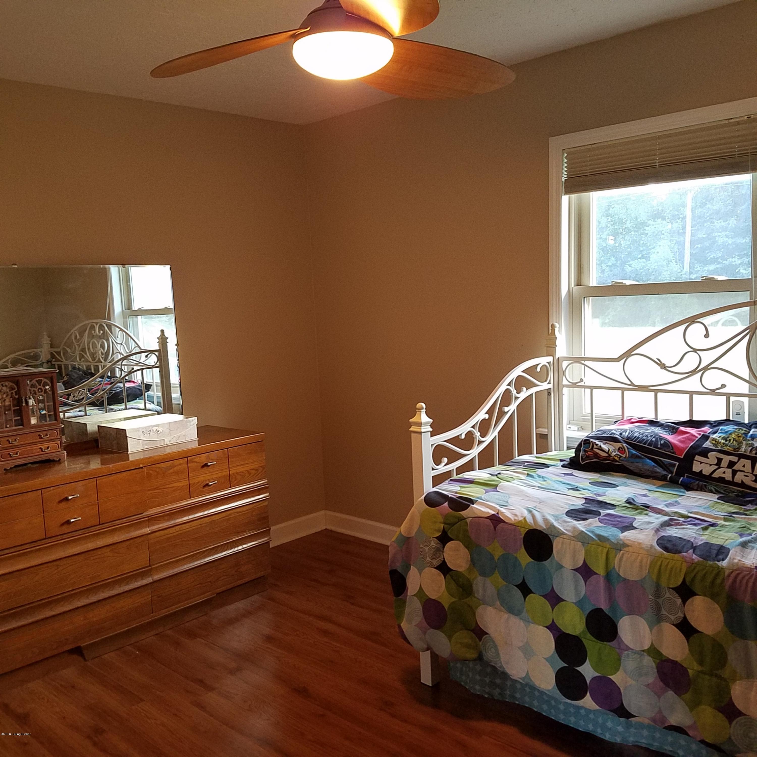 6710 Flaherty Road Vine Grove, KY 40175 - Photo 22 of 31 20160915_185033