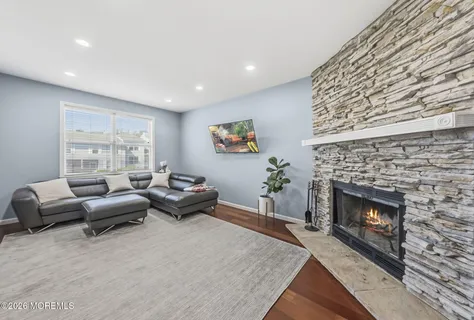 $399,900 | 10 Peachtree Lane, Unit 303, Jamesburg, NJ 08831