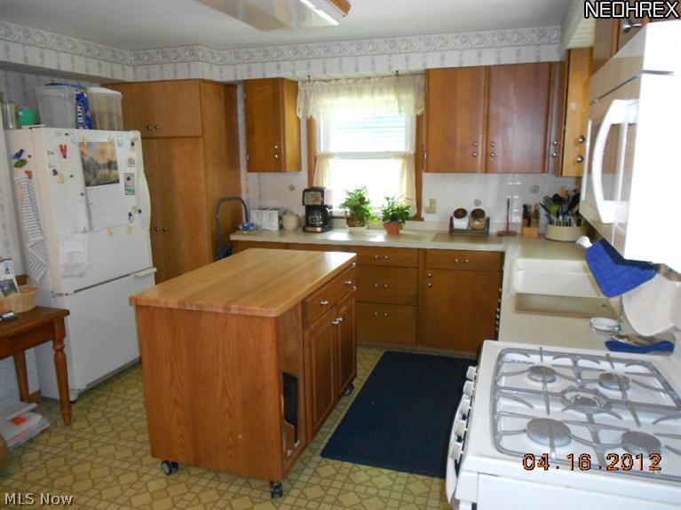 5780 Hauserman Road Parma, OH 44130 - Photo 6 of 24 Gallery Image 6
