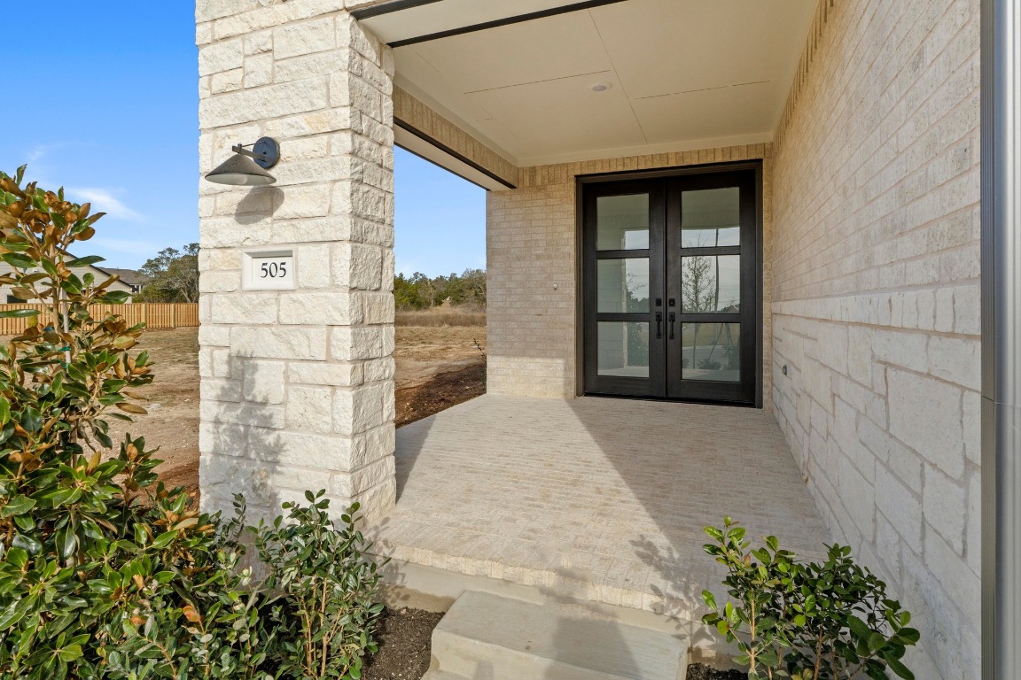 505 Buckaroo Drive Georgetown, TX 78633 - Photo 2 of 32
