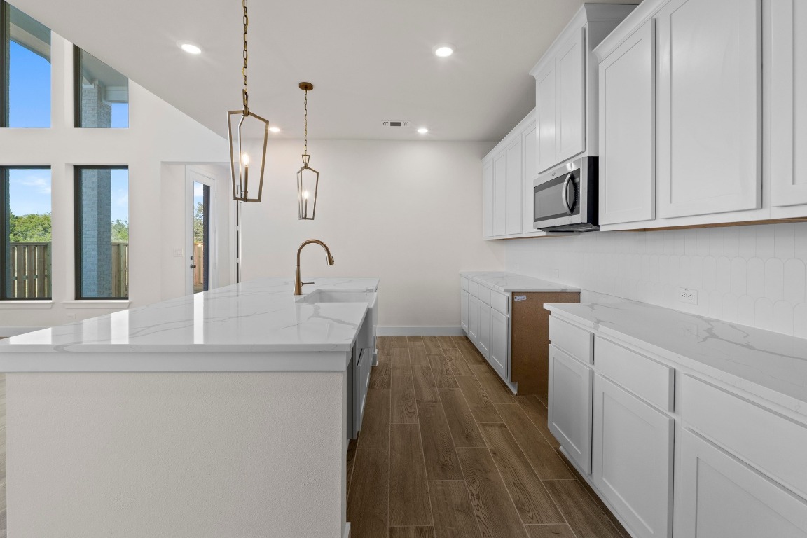 505 Buckaroo Drive Georgetown, TX 78633 - Photo 8 of 32