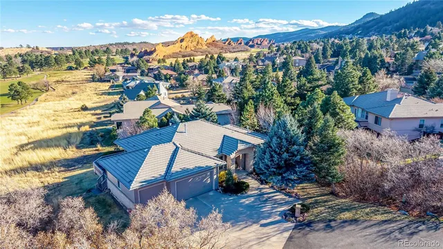 a view of city from terrace with seating space
