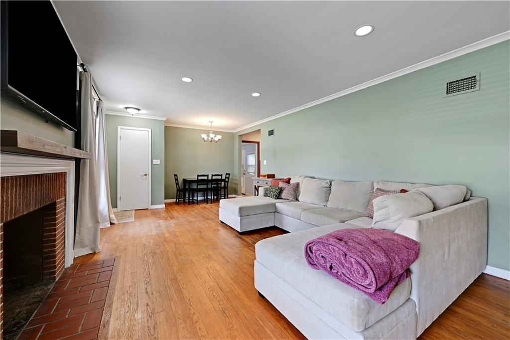 9715 Holmes Road Kansas City, MO 64131 - Photo 8 of 26