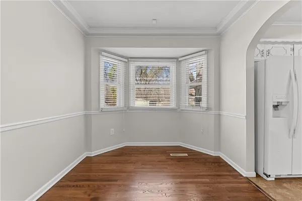 $275,000 | 400 Northeast Howard Street, Lee's Summit, MO 64063