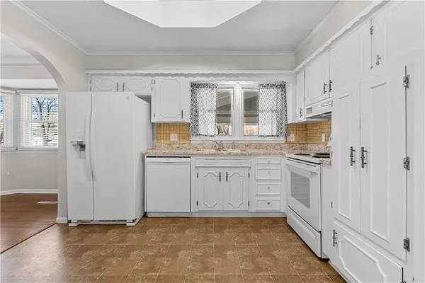 $275,000 | 400 Northeast Howard Street, Lee's Summit, MO 64063