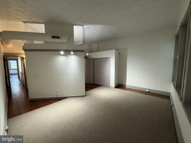 $2,800 | 328 South Broadway, Unit 2, Baltimore, MD 21231