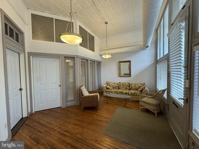 $2,800 | 328 South Broadway, Unit 2, Baltimore, MD 21231