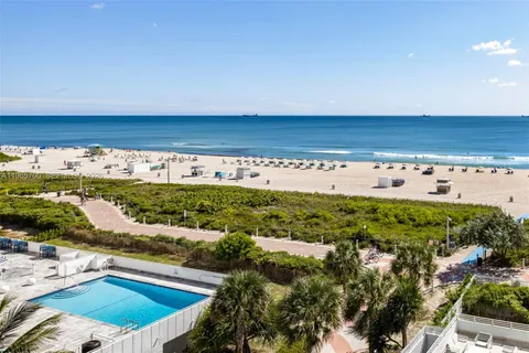 $395,000 | 345 Ocean Drive, Unit 718, Miami Beach, FL 33139