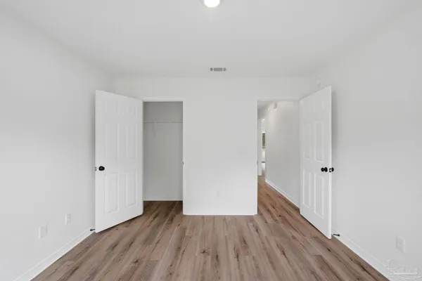 $394,900 | 711 Nancy Lane, Molino, FL 32577