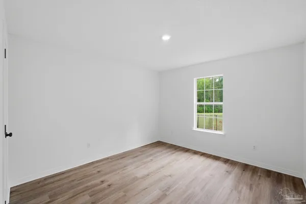 $394,900 | 711 Nancy Lane, Molino, FL 32577